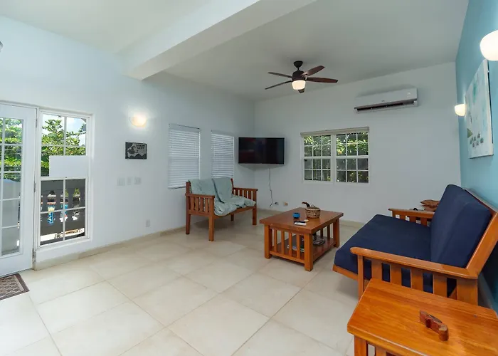 Holiday home Casa Alegre- Heart Of Tres Cocos Area Across From Truck Stop By Floreo *