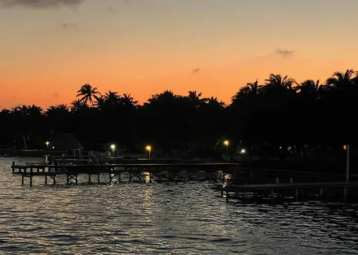 Casa Alegre- Heart Of Tres Cocos Area Across From Truck Stop By Floreo Holiday home